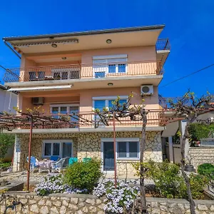 Apartment Melita